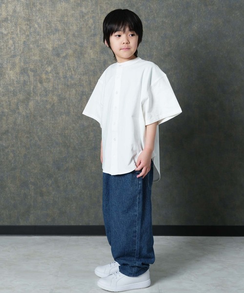 THE CASUAL(カジュアル)の「【マルチファンクション】オーバーサイズ 半袖シャツ(シャツ/ブラウス・キッズ・チャコール/ベージュ/オフホワイト/ブラック/カーキ・110cm/160cm/150cm/140cm/130cm/120cm)」の13枚目の写真
