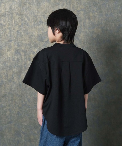 THE CASUAL(カジュアル)の「【マルチファンクション】オーバーサイズ 半袖シャツ(シャツ/ブラウス・キッズ・チャコール/ベージュ/オフホワイト/ブラック/カーキ・110cm/160cm/150cm/140cm/130cm/120cm)」の22枚目の写真