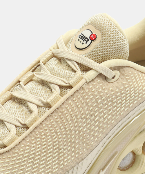 NIKE(ナイキ)の「NIKE W AIR MAX DN HV4861-200(スニーカー・レディース・ベージュ・23cm/23.5cm/24cm/25cm)」の6枚目の写真