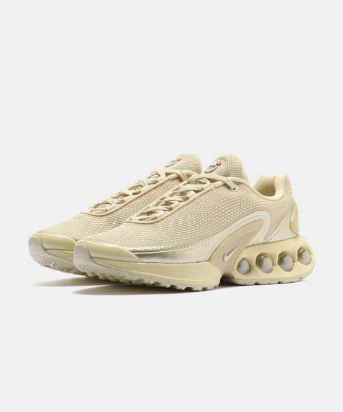 NIKE(ナイキ)の「NIKE W AIR MAX DN HV4861-200(スニーカー・レディース・ベージュ・23cm/23.5cm/24cm/25cm)」の7枚目の写真
