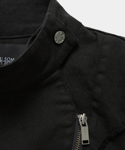 ETRE AU SOMMET(エトレオソメ)の「Diagonal Corset Vest (Black)(ベスト・レディース・ブラック・2/1)」の5枚目の写真