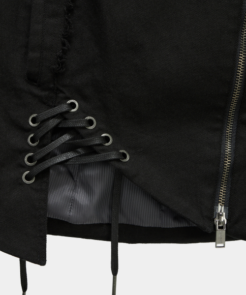 ETRE AU SOMMET(エトレオソメ)の「Diagonal Corset Vest (Black)(ベスト・レディース・ブラック・2/1)」の8枚目の写真