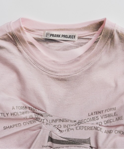 PRANK PROJECT(プランクプロジェクト)の「【2026Summer Pre-Order】フェイクプリントランダムタックTEE / Fake Print Random Tack T-Shirt(Tシャツ/カットソー・レディース・ピンク/ホワイト・FREE)」の13枚目の写真