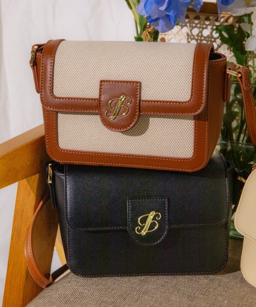 JILL by JILL STUART(ジルバイジルスチュアート)の「Noble J フラップバッグ(ショルダーバッグ・レディース・ブラック/ベージュ系その他/イエロー・FREE)」の10枚目の写真