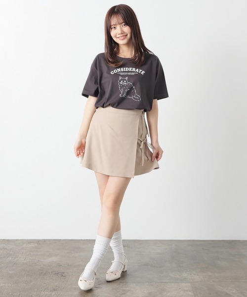 Honeys(ハニーズ)の「【ハニさら・接触冷感・UVカット】アニマルプリントTシャツ(Tシャツ/カットソー・レディース・オートミール/スミクロ/オレンジ/ネイビー・L/LL/M/S)」の12枚目の写真