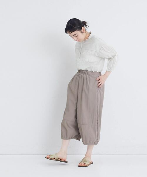 conges payes ADIEU TRISTESSE（コンジェ ペイエ アデュートリステス）の「【6月ベストセラーブランド内4位】【FAVE】ナイロンワイドサルエルパンツ（その他パンツ・レディース・モカ/グレイッシュベージュ/ブラック/パープル・M/L）」の13枚目の写真