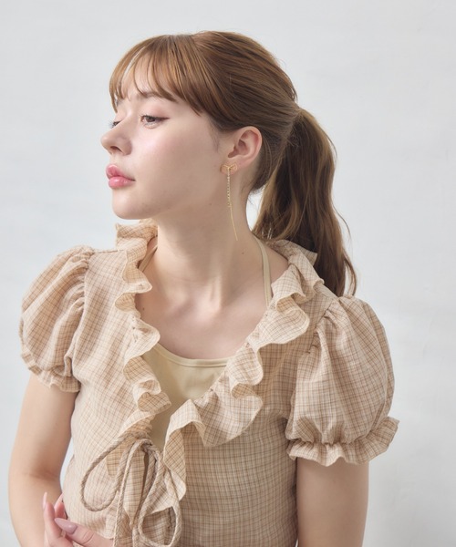 Siel(シエル)の「リボンモチーフロングピアス(ピアス(両耳用)・レディース・シルバー/ゴールド系その他/シルバー系その他/ゴールド・FREE)」の6枚目の写真