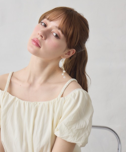 Siel(シエル)の「リボンモチーフロングピアス(ピアス(両耳用)・レディース・シルバー/ゴールド系その他/シルバー系その他/ゴールド・FREE)」の10枚目の写真