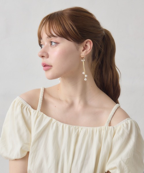 Siel(シエル)の「リボンモチーフロングピアス(ピアス(両耳用)・レディース・シルバー/ゴールド系その他/シルバー系その他/ゴールド・FREE)」の11枚目の写真