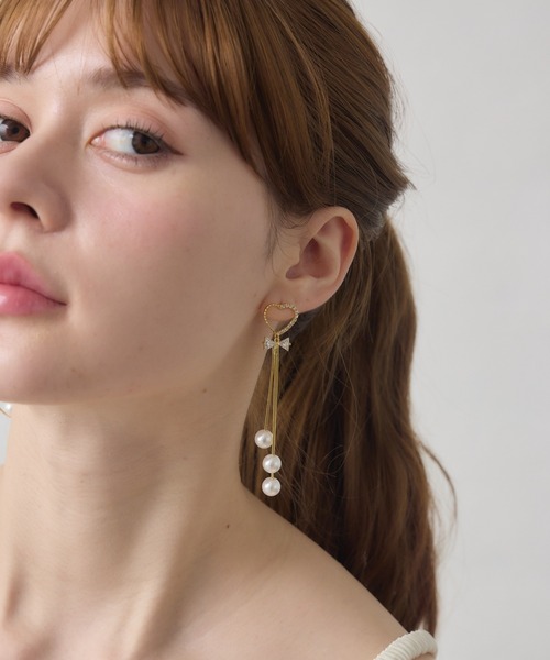 Siel(シエル)の「リボンモチーフロングピアス(ピアス(両耳用)・レディース・シルバー/ゴールド系その他/シルバー系その他/ゴールド・FREE)」の15枚目の写真