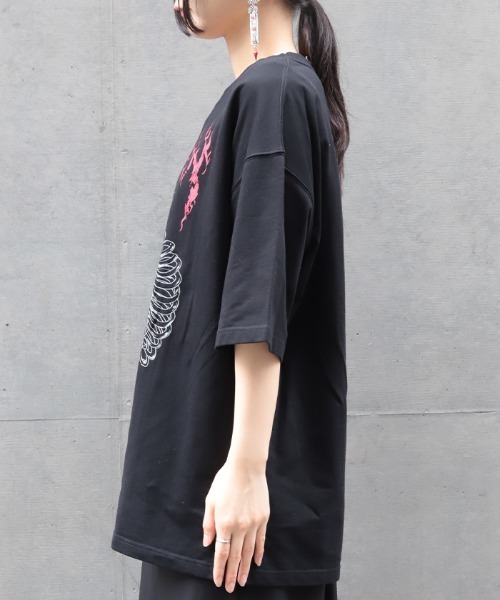 REZEN(リゼン)の「ガシャドクロ半袖Tシャツ(Tシャツ/カットソー・メンズ・ローズ/ブルーパープル・FREE)」の4枚目の写真