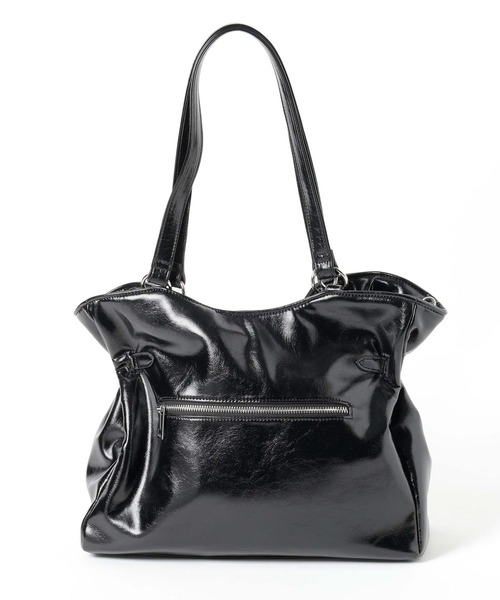 PAGEBOY(ページボーイ)の「【500mlペットボトル収納可能/2WAY】ハトメベルトトートバッグ(ショルダーバッグ・レディース・ブラック/オフホワイト・FREE)」の5枚目の写真