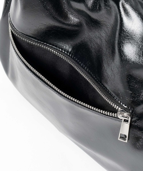 PAGEBOY(ページボーイ)の「【500mlペットボトル収納可能/2WAY】ハトメベルトトートバッグ(ショルダーバッグ・レディース・ブラック/オフホワイト・FREE)」の10枚目の写真