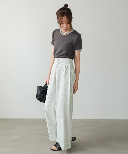 Bab(バブ)の「【選べるサイズ展開】小花柄パンツ(その他パンツ・レディース・ライトグレー/ブラック・M/S)」の7枚目の写真