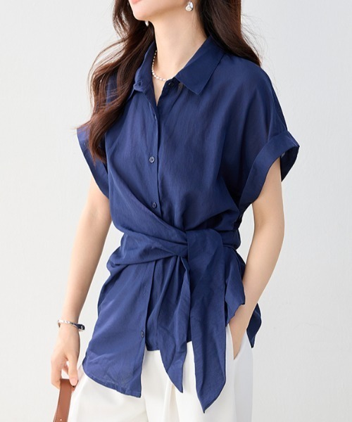 AMAJI(アマジ)の「アシンメトリー 半袖シャツ(シャツ/ブラウス・レディース・ブルー・SMALL/MEDIUM/LARGE/X-LARGE)」の3枚目の写真