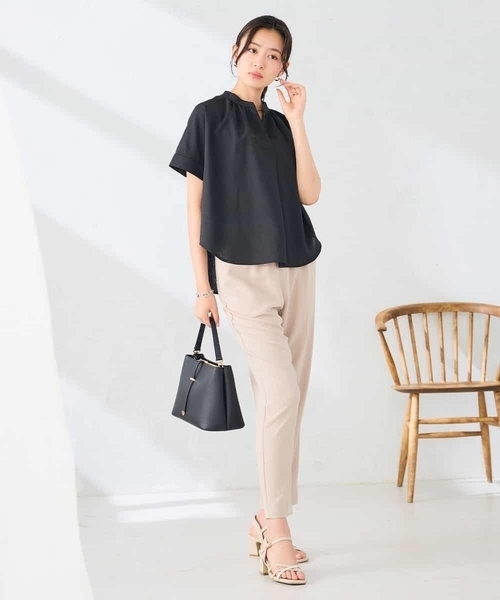 a.v.v(アーヴェヴェ)の「【洗える】リネンライクスキッパーギャザーブラウス(シャツ/ブラウス・レディース・ベージュ/ブラック/カーキ・38/40)」の10枚目の写真