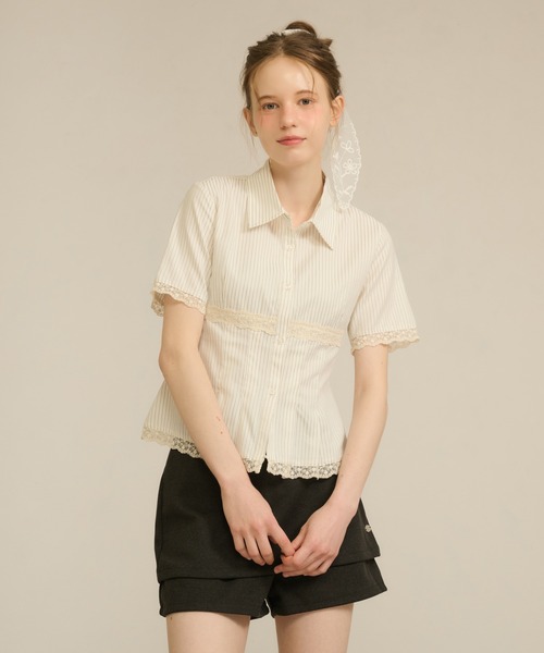hazyl(ヘイジル)の「lace pleats shirt / レースプリーツシャツ(シャツ/ブラウス・レディース・ブルー/オフホワイト・フリー)」の16枚目の写真