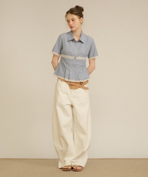 hazyl(ヘイジル)の「lace pleats shirt / レースプリーツシャツ(シャツ/ブラウス・レディース・ブルー/オフホワイト・フリー)」の5枚目の写真