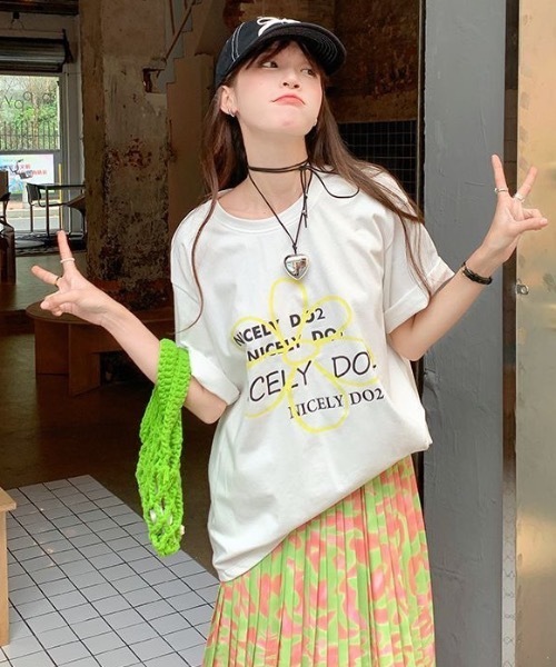 FUNdaysion(ファンデイション)の「フラワーロゴビッグT(Tシャツ/カットソー・レディース・ホワイト/ブラック・M)」の10枚目の写真