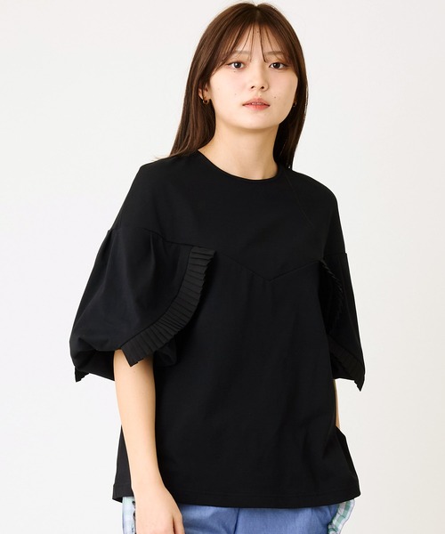 AVIE(アビィ)の「プリーツデザインTee(Tシャツ/カットソー・レディース・ブラック/ホワイト・38)」の2枚目の写真