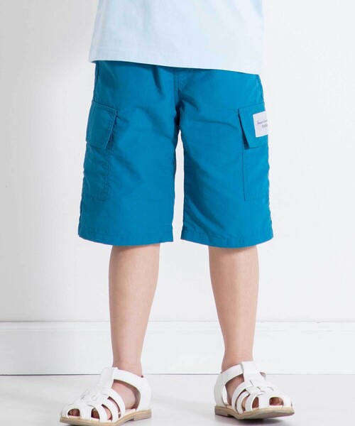BeBe(ベベ)の「ナイロンワッシャーヨットネームカーゴハーフパンツ(カーゴパンツ・キッズ・ブラック/ブルー・140cm/130cm/120cm/150cm)」の2枚目の写真