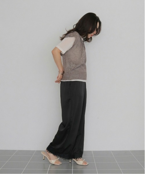 cheriella(シェリエラ)の「【cheriella】サテンレースストレートパンツ SATIN LACE STRAIGHT PANTS(スラックス・レディース・ブラウン/アイボリー/ブラック・FREE)」の21枚目の写真