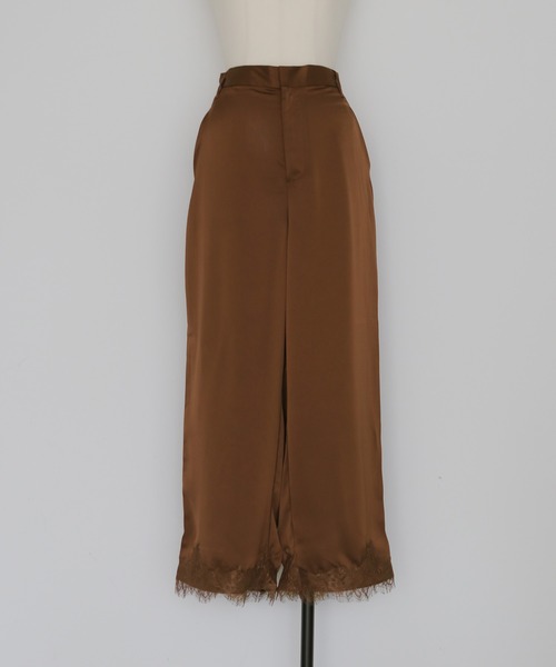 cheriella(シェリエラ)の「【cheriella】サテンレースストレートパンツ SATIN LACE STRAIGHT PANTS(スラックス・レディース・ブラウン/アイボリー/ブラック・FREE)」の14枚目の写真