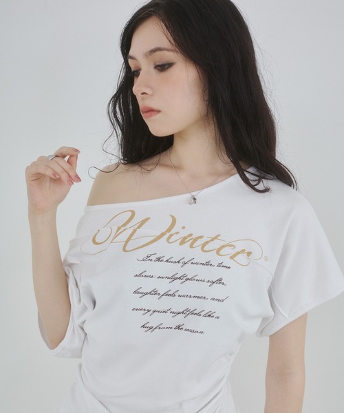 ENVYM(アンビー)の「オフショルロゴプリントトップス(Tシャツ/カットソー・レディース・ホワイト/グレー/ブラック・FREE)」の12枚目の写真
