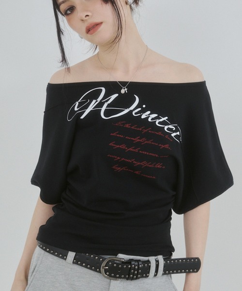 ENVYM(アンビー)の「オフショルロゴプリントトップス(Tシャツ/カットソー・レディース・ホワイト/グレー/ブラック・FREE)」の9枚目の写真