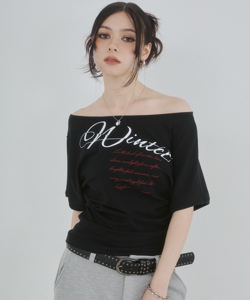 ENVYM(アンビー)の「オフショルロゴプリントトップス(Tシャツ/カットソー・レディース・ホワイト/グレー/ブラック・FREE)」の22枚目の写真