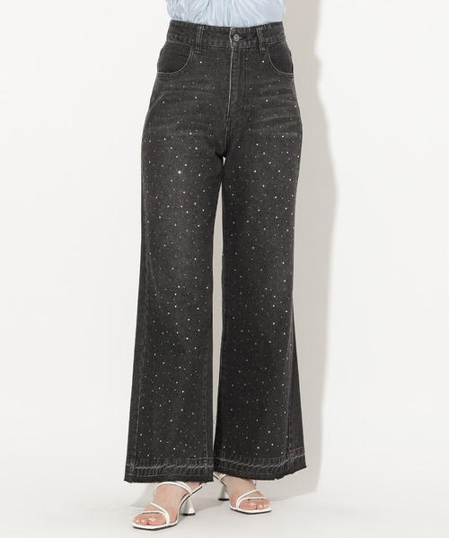 AND COUTURE（アンドクチュール）の「ラインストーンフレアデニムパンツ（デニムパンツ・レディース・ブラック/ブルー・SMALL/MEDIUM）」の11枚目の写真