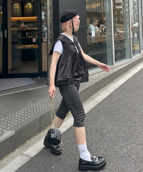 Alley Tokyo(アリートーキョー)の「パイピング&レースカプリパンツ(その他パンツ・レディース・ホワイト系/ブラック系/ブラック・FREE)」の10枚目の写真