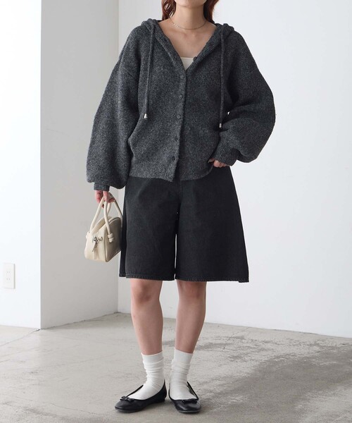 BONLECILL（ボンルシール）の「くるみボタンフーディーニットカーディガン（カーディガン/ボレロ・レディース・グレー/ネイビー/アイボリー/チャコールグレー/イエロー/ピンク・FREE）」の19枚目の写真