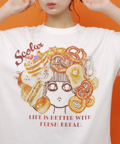ScoLar(スカラー)の「ScoLar(スカラー) スカラーちゃんベーカリー柄Tシャツ(Tシャツ/カットソー・レディース・グリーン/オレンジ/オフホワイト/ブラック・MEDIUM)」の17枚目の写真