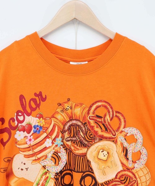 ScoLar(スカラー)の「ScoLar(スカラー) スカラーちゃんベーカリー柄Tシャツ(Tシャツ/カットソー・レディース・グリーン/オレンジ/オフホワイト/ブラック・MEDIUM)」の9枚目の写真
