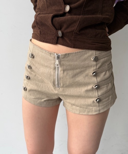 SHAGGIE(シャギー)の「フロントジップナポレオンショートパンツ(その他パンツ・レディース・グレー/ブラック/ベージュ・SMALL/MEDIUM)」の8枚目の写真