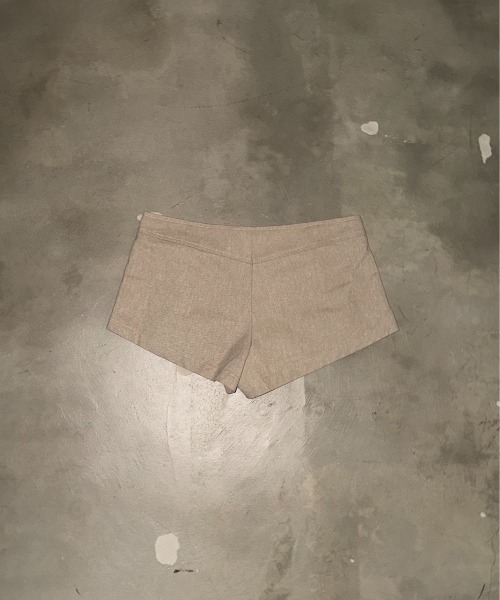 SHAGGIE(シャギー)の「フロントジップナポレオンショートパンツ(その他パンツ・レディース・グレー/ブラック/ベージュ・SMALL/MEDIUM)」の14枚目の写真