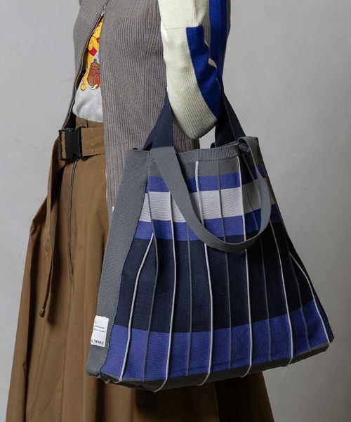 MARECHAL TERRE(マルシャルテル)の「プリーツニットバック(ショルダーバッグ・レディース・ベージュ/グレー/オレンジ/ブラック・FREE)」の1枚目の写真