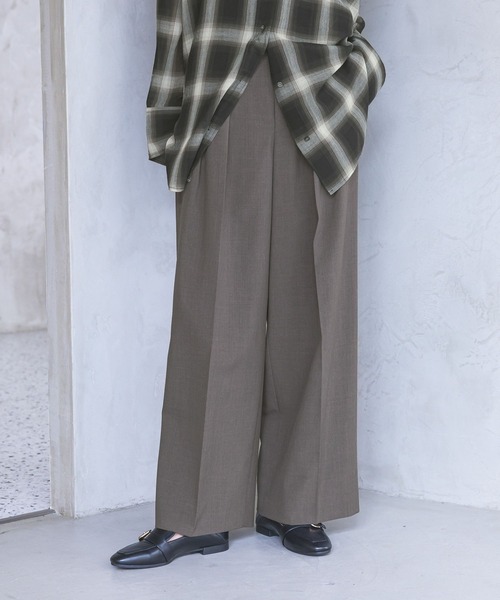 GLOBAL WORK(グローバルワーク)の「ノンストレスリッチデザインパンツ/678787(その他パンツ・レディース・ブラウン/チャコールグレー/ベージュ・MEDIUM/LARGE)」の2枚目の写真