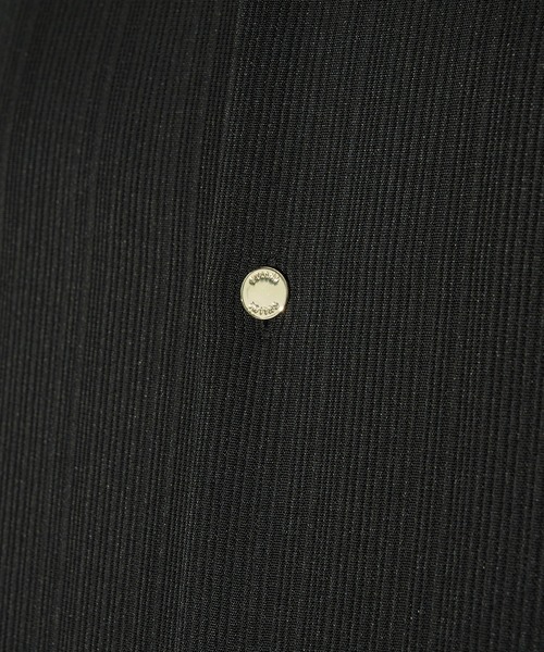 CULLNI(クルニ)の「【CULLNI】別注 Cord pique Asymmetrical Short Sleeve Shirt / ウォッシャブル / 伸縮素材(シャツ/ブラウス・メンズ・グリーン/グレー/ブラック/ホワイト/ネイビー/ベージュ・2/1)」の19枚目の写真