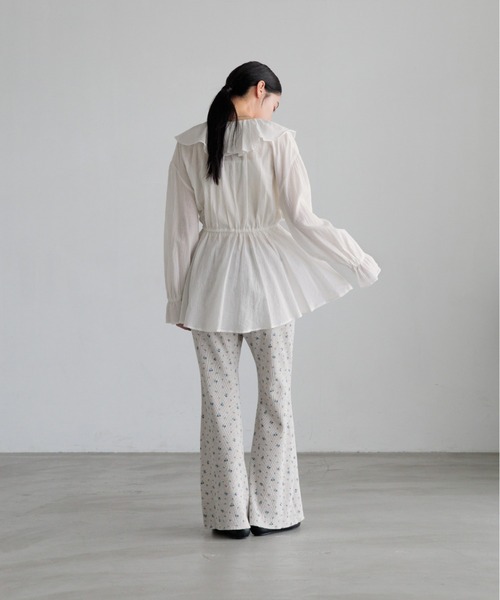 LOWRYS FARM（ローリーズファーム）の「フリルカシュクールブラウス　1061742（シャツ/ブラウス・レディース・ホワイト/アイボリー/ブラック・FREE）」の5枚目の写真