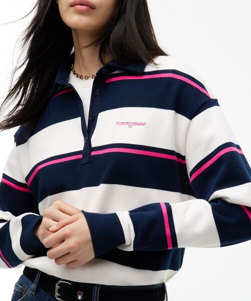 tommy jeans(トミー ジーンズ)の「リラックススクリプトラガーシャツ(スウェット・レディース・その他11・X-SMALL/MEDIUM/SMALL)」の3枚目の写真