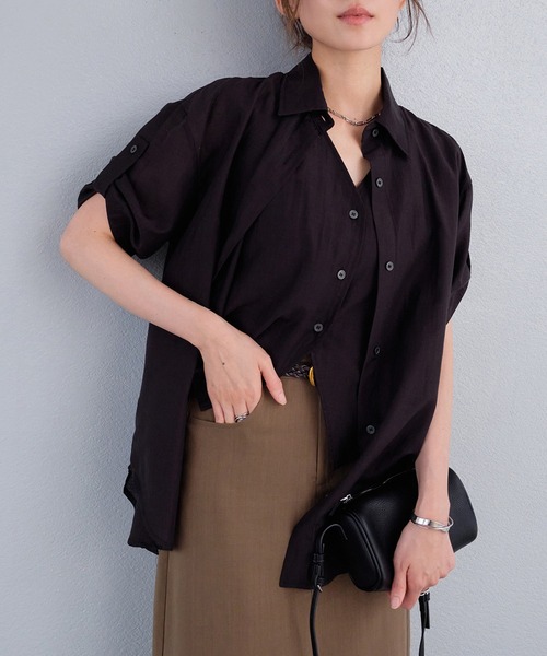 murea(ミュレア)の「レイヤード風シアー半袖ロールアップシャツ(シャツ/ブラウス・レディース・ブルー/ブラック/モカ/ホワイト・FREE)」の3枚目の写真