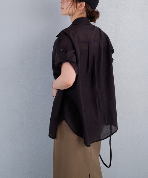 murea(ミュレア)の「レイヤード風シアー半袖ロールアップシャツ(シャツ/ブラウス・レディース・ブルー/ブラック/モカ/ホワイト・FREE)」の11枚目の写真