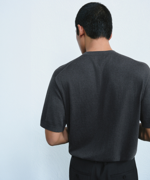 MUSINSA STANDARD（ムシンサスタンダード）の「[プラス] シルク&カシミヤブレンド 半袖ニット [グレー]（ニット/セーター・メンズ・その他・SMALL/MEDIUM/LARGE/X-LARGE/2XL）」の3枚目の写真