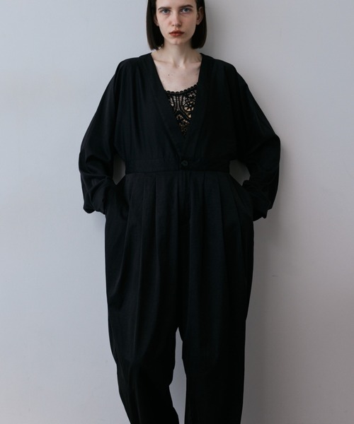 Libra Cue(リブラ キュー)の「2wayVネックオールインワン(つなぎ/オールインワン・レディース・ブラック/ピンク・2/1)」の9枚目の写真