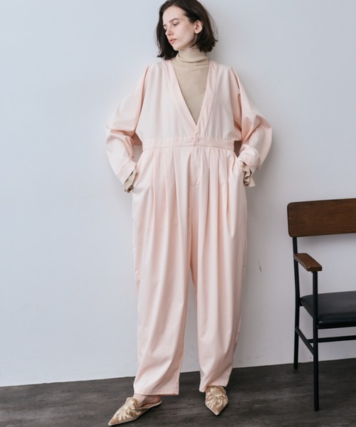 Libra Cue(リブラ キュー)の「2wayVネックオールインワン(つなぎ/オールインワン・レディース・ブラック/ピンク・2/1)」の13枚目の写真