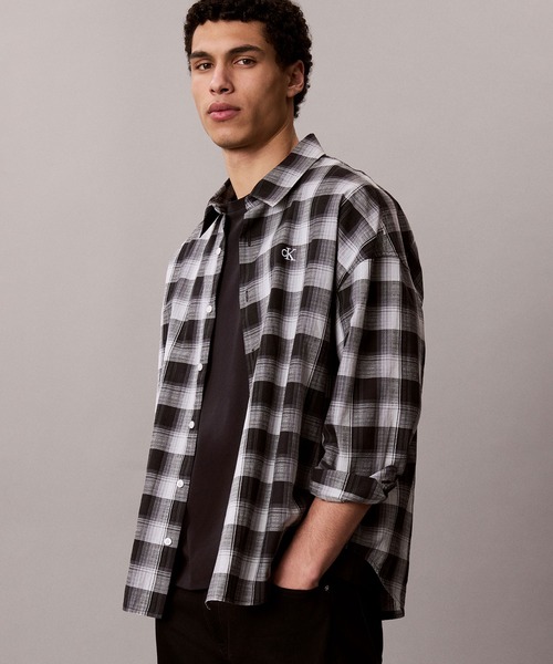 Calvin Klein(カルバン・クライン)の「【ZOZO限定】リラックスフィット チェック ロングスリーブシャツ(シャツ/ブラウス・メンズ・ブラック/ホワイト・S/M/XL/L)」の17枚目の写真