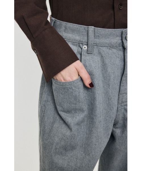 MOUSSY(マウジー)の「LOOSE WAIST CURVED STRAIGHT(デニムパンツ・レディース・グレー/ブラック/ベージュ・0/1/2)」の12枚目の写真