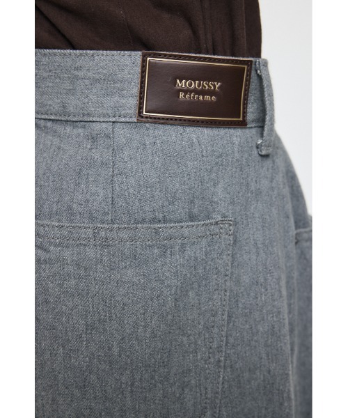 MOUSSY(マウジー)の「LOOSE WAIST CURVED STRAIGHT(デニムパンツ・レディース・グレー/ブラック/ベージュ・0/1/2)」の13枚目の写真